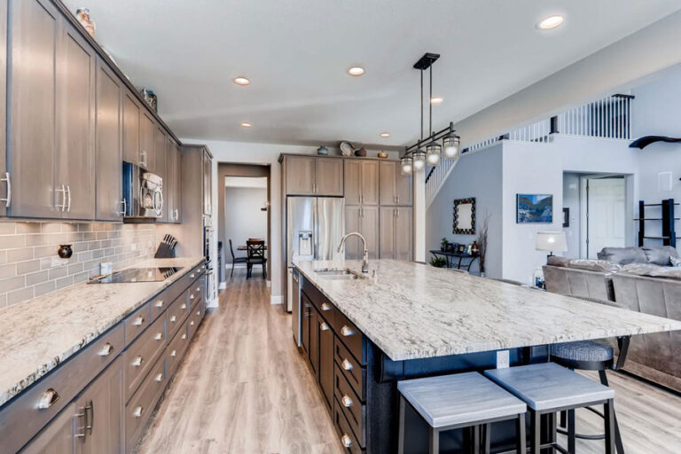 Full kitchen cabinets install - Pioneer Hickory Folkstone-Charwood